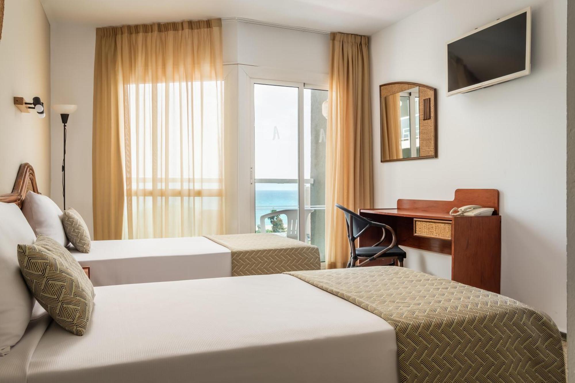 Hotel Cartago Nova By Alegria Malgrat de Mar Εξωτερικό φωτογραφία